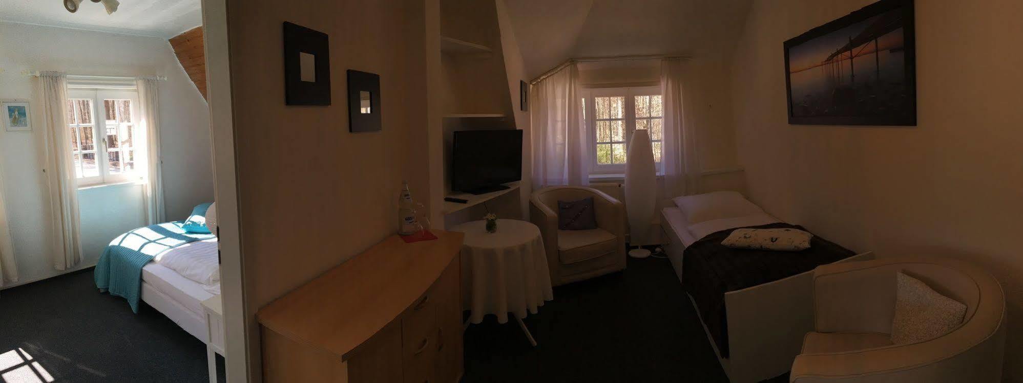 Das Ostseehotel Blekendorf Exterior foto